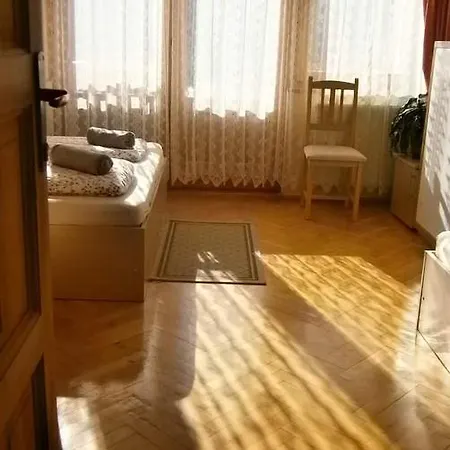 Rozsakert Vendeghaz