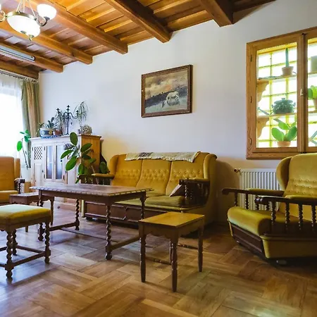 Rozsakert Vendeghaz Guest house Romhany