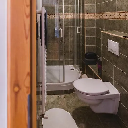 Rozsakert Vendeghaz بيت ضيافة