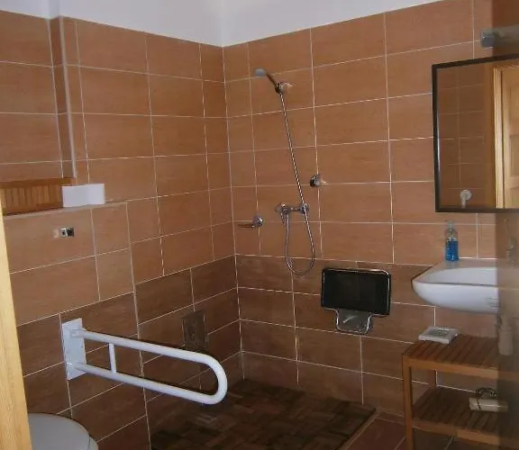 Rozsakert Vendeghaz *